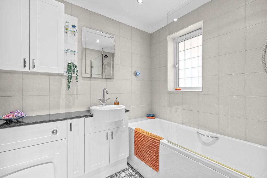 67 Berwick Road, SL7 3 AS (LOW RES)-8