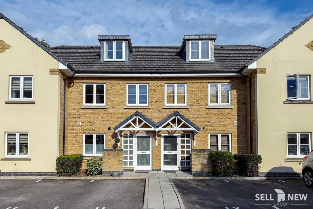 3 bedroom mews for sale