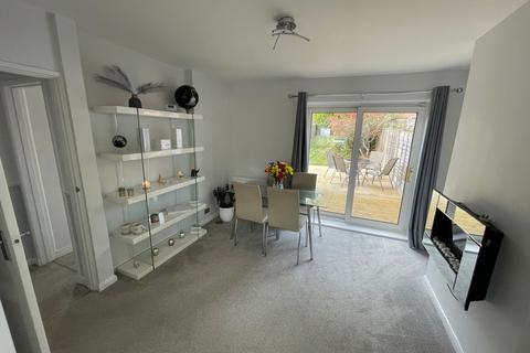 3 bedroom semi-detached house to rent, Hillingford Avenue, Great Barr, Birmingham, B43