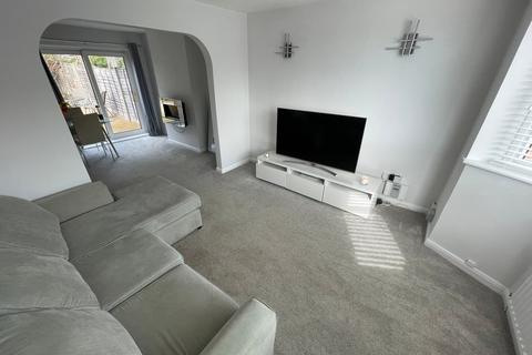 3 bedroom semi-detached house to rent, Hillingford Avenue, Great Barr, Birmingham, B43