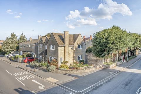 undefined, Ashcroft Gardens, Cirencester, Gloucestershire, GL7