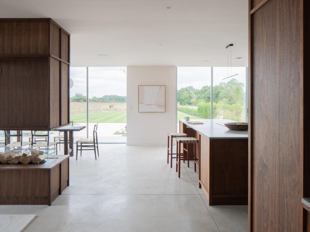 Kitchen/Dining Area