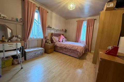 3 bedroom flat for sale, Oxford Road, Renfrew PA4