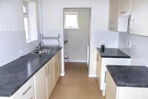 3 bedroom end of terrace house for sale, Capper Avenue, Hemswell Cliff, Gainsborough, Lincolnshire, DN21 5XS