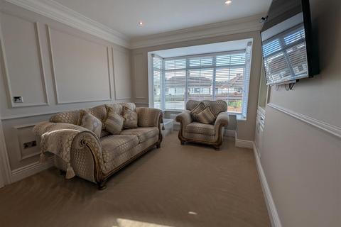 4 bedroom detached house for sale, Neasham Road, Darlington