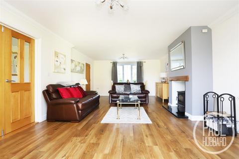 5 bedroom detached house for sale, Harrier Drive, Oulton Broad, NR33