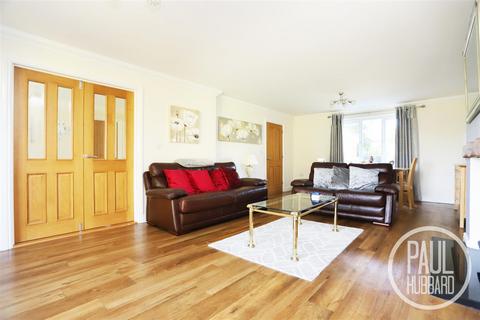 5 bedroom detached house for sale, Harrier Drive, Oulton Broad, NR33