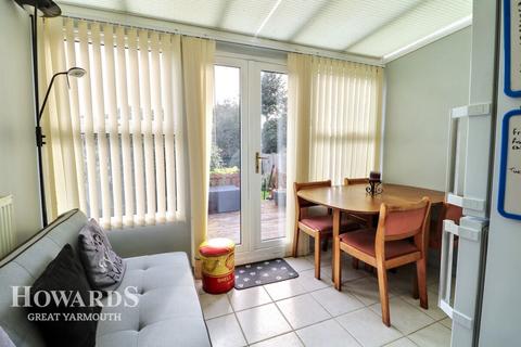 2 bedroom semi-detached bungalow for sale, Roman Way, Caister-on-Sea
