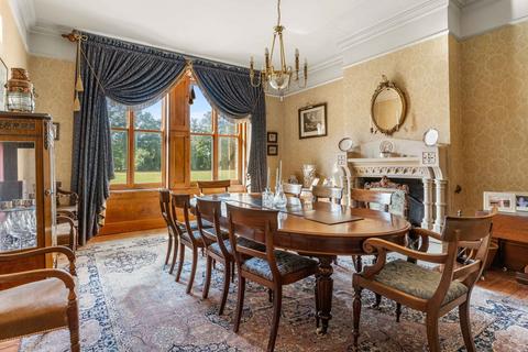 6 bedroom detached house for sale, Sabines Road, Brentwood RM4