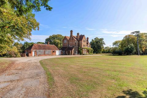 6 bedroom detached house for sale, Sabines Road, Brentwood RM4