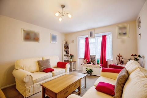 2 bedroom apartment for sale, Weald Close, London SE16