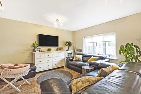 Shipwright Road, Surrey Quays, London, SE16