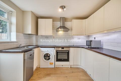 3 bedroom house to rent, Shipwright Road, Surrey Quays, London, SE16