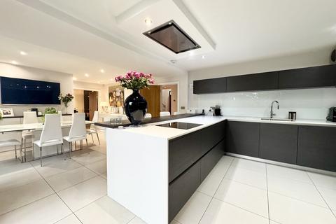 undefined, Prestbury, SK10