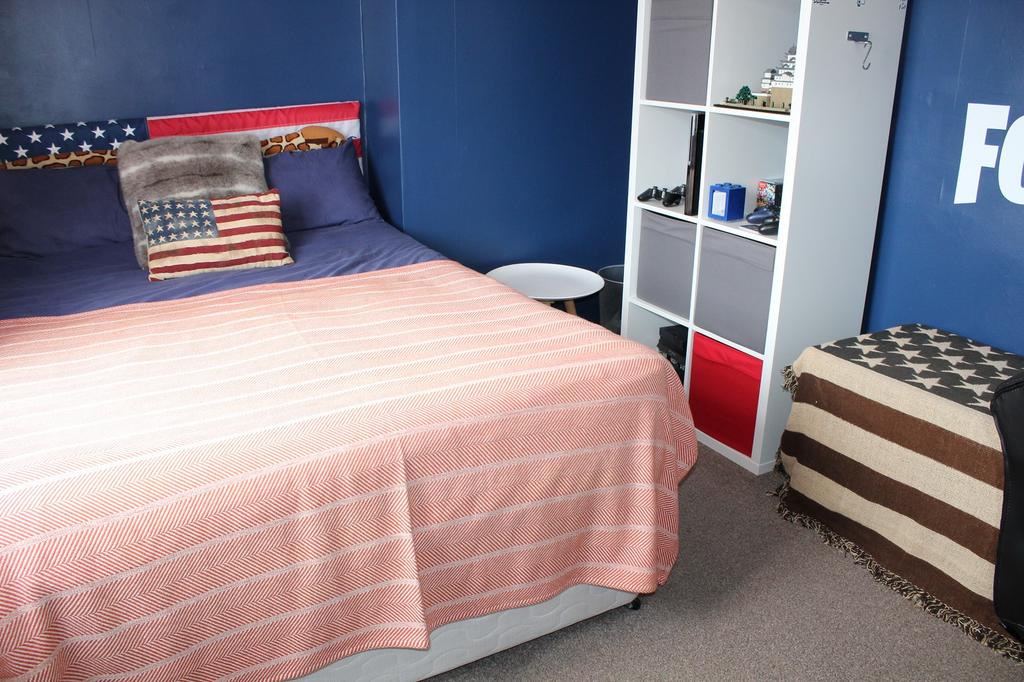 Bedroom 2 Picture 2