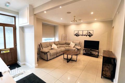 3 bedroom end of terrace house for sale, Church Street, Tredegar