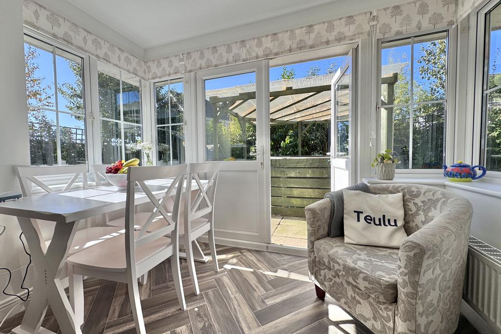 Breakfast room
