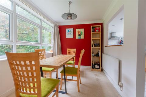 3 bedroom apartment for sale, Newton Court, Oakwood, Leeds