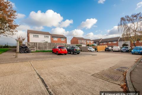 undefined, Hambro Close, Rayleigh SS6