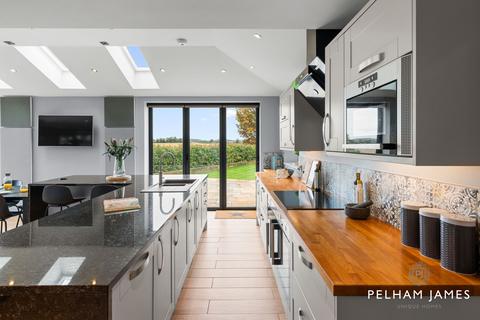 5 bedroom detached house for sale, Tanners Lane, Corby Glen, NG33