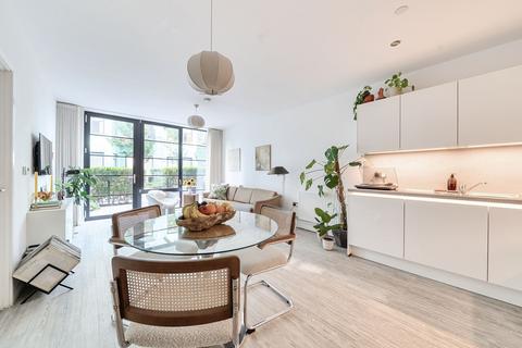 15 Bundocks Walk, London, E3 2EA