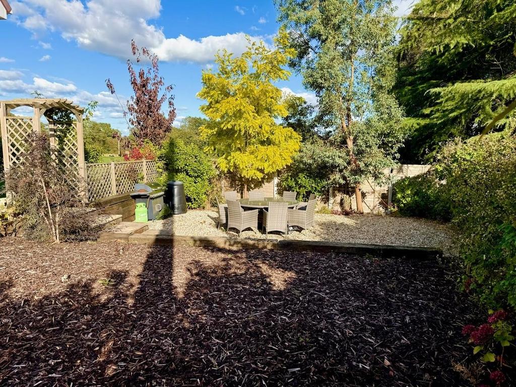 Garden 2.jpg