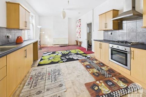 5 bedroom semi-detached house for sale, Woodway Lane, Warwickshire, Coventry, West Midlands, CV2 2EG