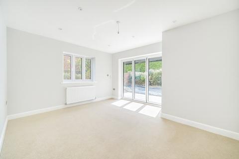 4 bedroom detached house for sale, Great Austins, Farnham, GU9