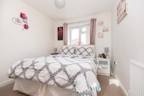 2 bedroom bungalow for sale, Hadow Road, Bournemouth, BH10