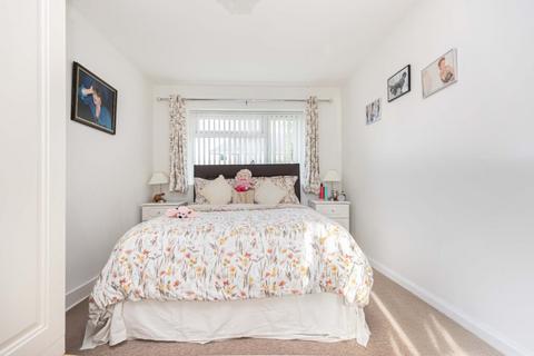 2 bedroom bungalow for sale, Hadow Road, Bournemouth, BH10