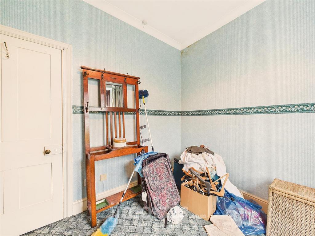 CAM05297 G0-PR0097-STILL025.jpg