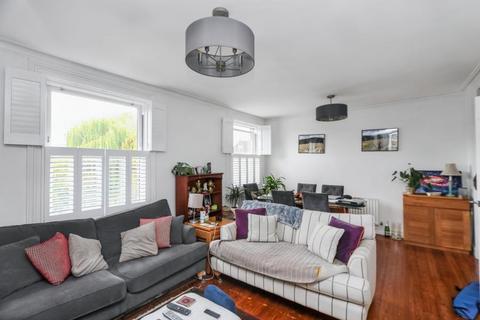 undefined, Ellerton Road, Surbiton KT6
