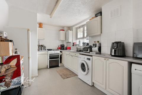 2 bedroom apartment for sale, Triton House, Cahir Street, London, E14