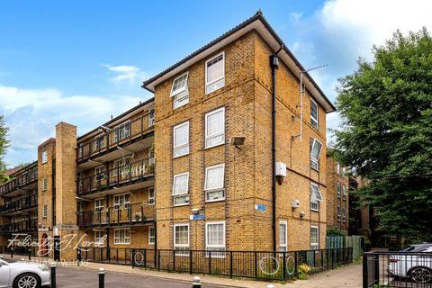 2 bedroom apartment for sale, Triton House, Cahir Street, London, E14