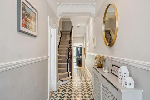 5 bedroom terraced house for sale, Hosack Road, Wandsworth, London, SW17.