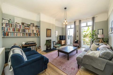 3 bedroom flat for sale, Ravensbourne Park, London SE6