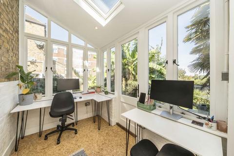 3 bedroom flat for sale, Ravensbourne Park, London SE6