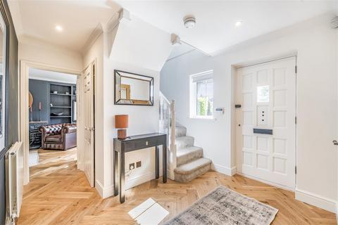 undefined, Hudsons, Tadworth, Surrey
