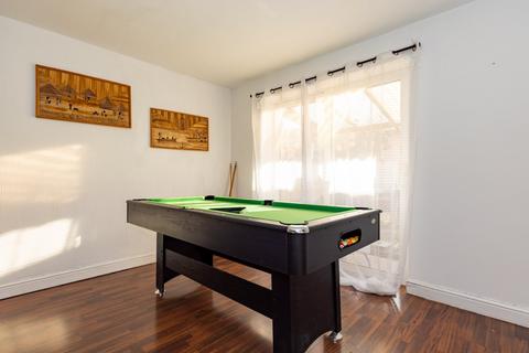 undefined, Keenan Drive, Warwickshire CV12