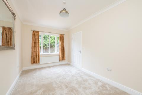 undefined, Riverside Close, Surrey SM6