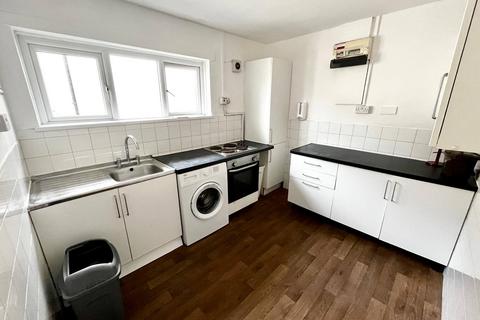 2 bedroom flat for sale, Heathwood Court, Cardiff, CF14