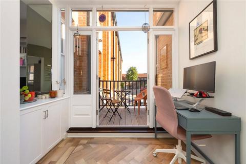 2 bedroom apartment for sale, Station Road West, Canterbury, Kent, CT2