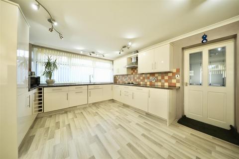 3 bedroom semi-detached house for sale, Ormerod Road, Hull