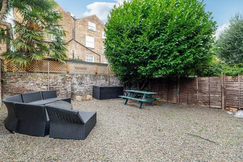 1 bedroom flat for sale, St Stephens Avenue, London W12