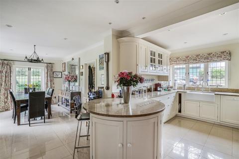 undefined, Shepherds Lane, Chorleywood WD3
