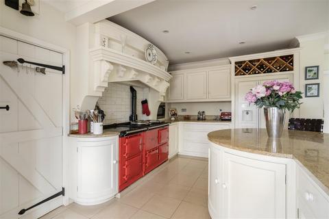 undefined, Shepherds Lane, Chorleywood WD3