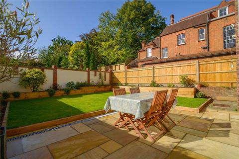 undefined, Waldegrave Park, Twickenham