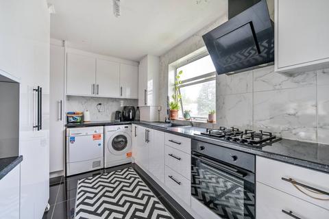 undefined, Wheatlands, Heston, Hounslow, TW5