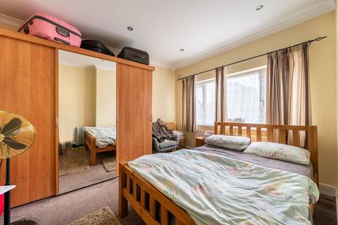 undefined, Uneeda Drive, Greenford, UB6