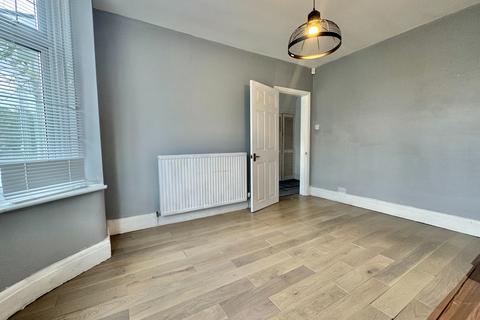 undefined, Woodhouse Lane, Sale, M33